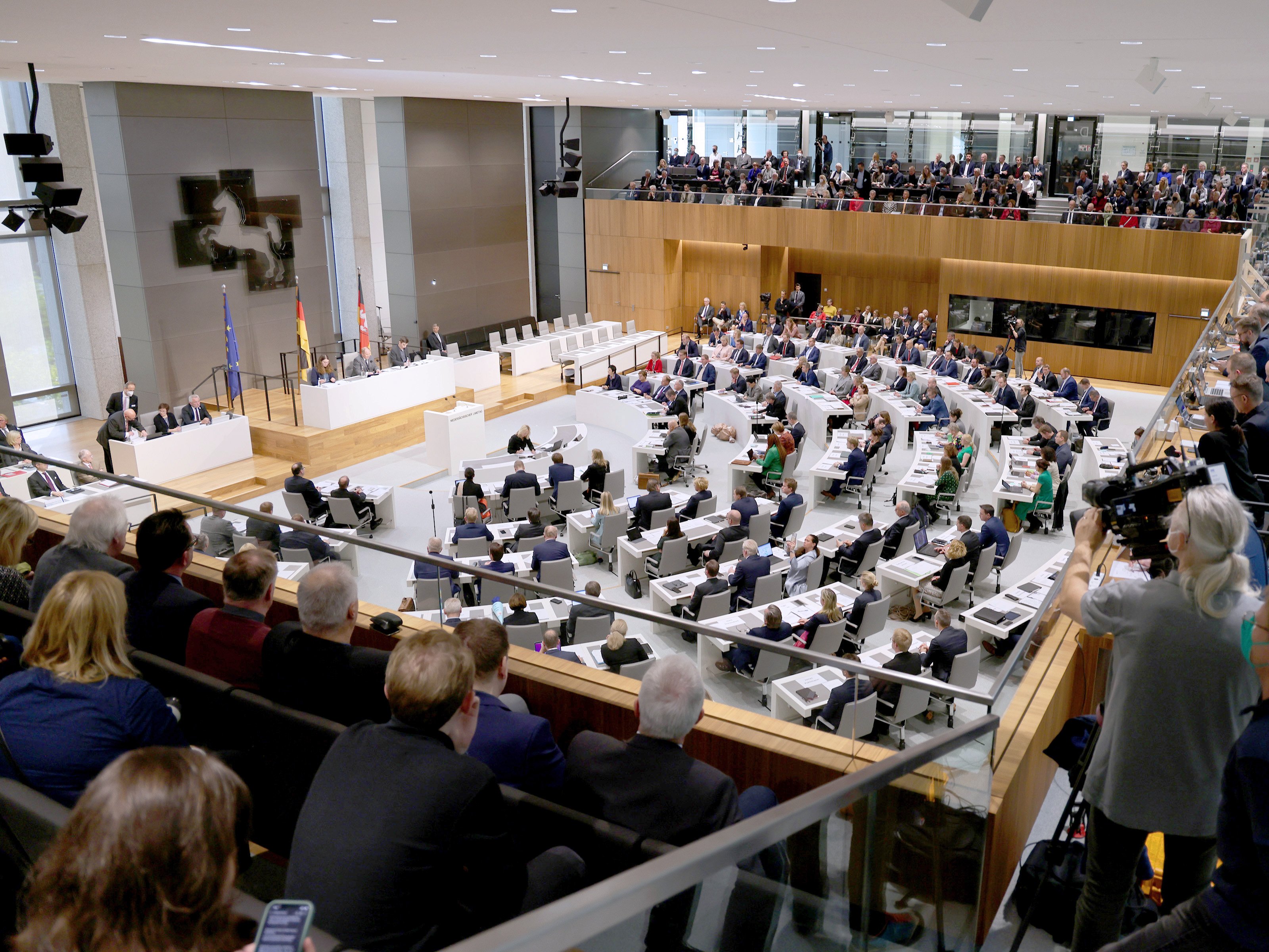 Abgeordnete im Plenarsaal